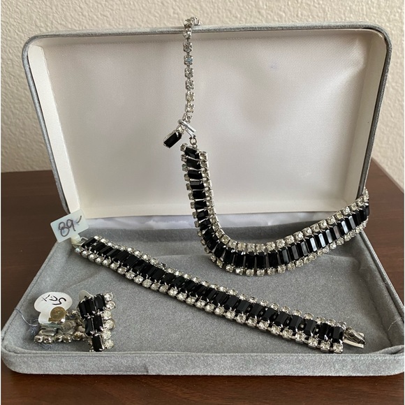 Vintage Set of Choker, Earrings, Bracelet - Picture 2 of 4